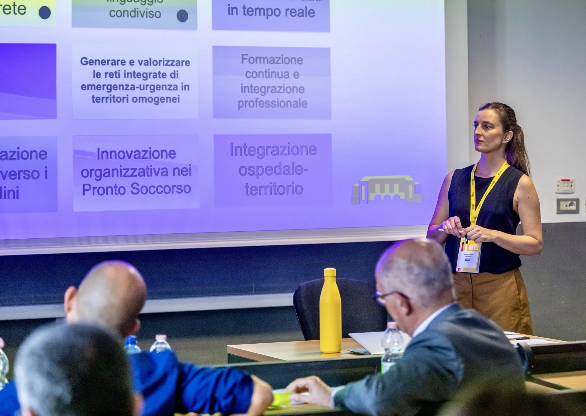 Maria Elena Luccerini facilita il confronto sulle priorità della rete di emergenza-urgenza durante Grandi Ospedali.